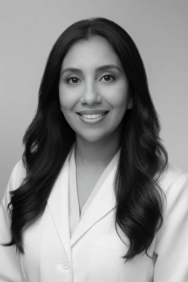 Portret van de mondhygiënist achter Farag Dental Care